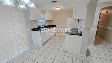 3716 Ambermist Dr in Tampa, FL - Building Photo - Building Photo