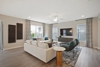 3793 Shoal Way in Powell, OH - Foto de edificio - Building Photo