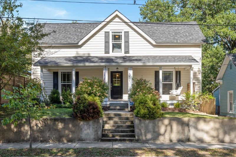 1601 E Main St in Durham, NC - Building Photo