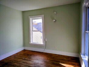 26 High St in Sabattus, ME - Building Photo - Building Photo