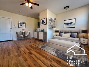 818 W Diversey Pkwy, Unit Q in Chicago, IL - Foto de edificio - Building Photo