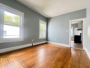 911 Broadway in Chelsea, MA - Building Photo - Building Photo