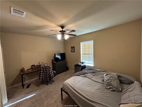 3005 Towers Pkwy in College Station, TX - Building Photo - Building Photo