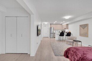 2225 W 8th Ave, Unit SI ID1051790P in Vancouver, BC - Building Photo