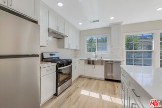 853 S Bedford St in Los Angeles, CA - Building Photo - Building Photo