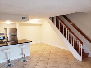 8660 NW 5th Terrace in Miami, FL - Building Photo - Building Photo