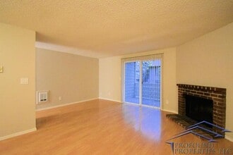 12225 SW Gingham Ln in Beaverton, OR - Building Photo - Building Photo