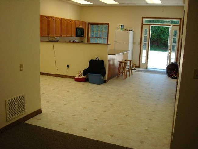 71 Center Rd, Unit 2 in Essex, VT - Foto de edificio - Building Photo