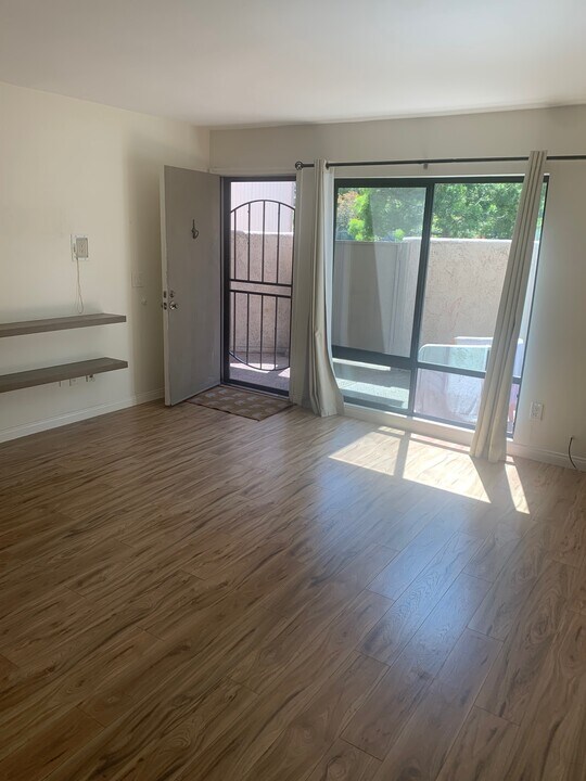 3000 Associated Rd in Fullerton, CA - Building Photo