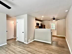 3201 Erskine Dr in Charlotte, NC - Building Photo - Building Photo