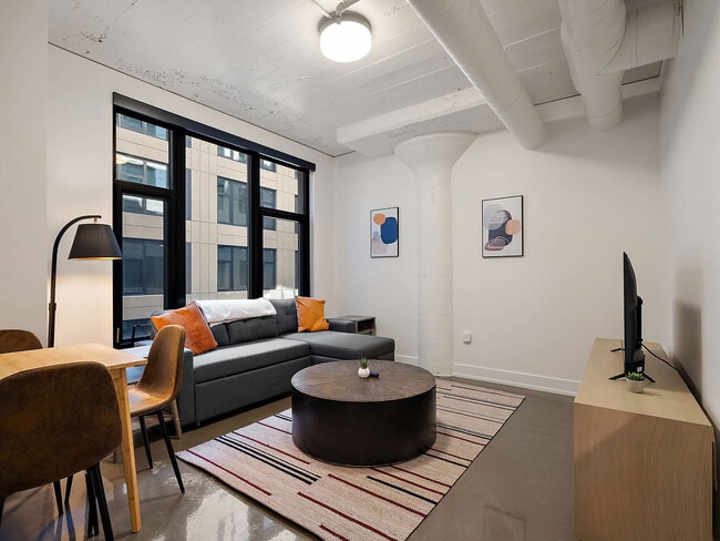property at 608 N 3rd St