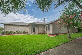 3407 Hillstone Dr in Sugar Land, TX - Building Photo - Building Photo