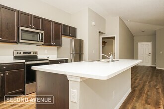 2747 Ponce De Leon Blvd in North Port, FL - Building Photo - Building Photo