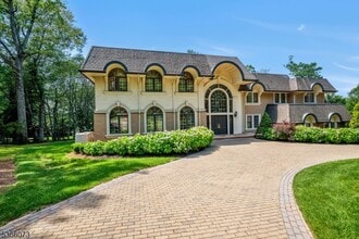 82 Jackson Dr in Cresskill, NJ - Building Photo - Building Photo