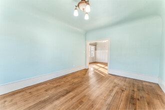 2903 West St, Unit 2901 in Oakland, CA - Foto de edificio - Building Photo