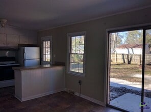 105 Oakdale Dr in Warner Robins, GA - Building Photo - Building Photo