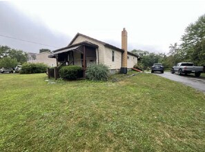 311 Godfrey Rd in Leechburg, PA - Building Photo - Building Photo