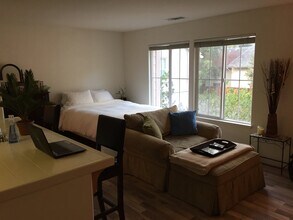 320 Parnell Ct in Walnut Creek, CA - Building Photo - Building Photo