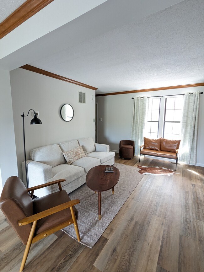475A King St in Basye, VA - Building Photo - Building Photo