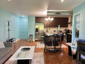 2230 S Piney Point Rd in Houston, TX - Building Photo - Building Photo