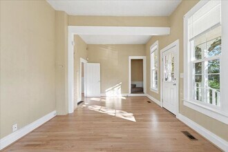 4705 SE Knight St in Portland, OR - Building Photo - Building Photo