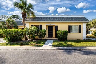 2413 Aspinwall St in Sarasota, FL - Building Photo - Building Photo