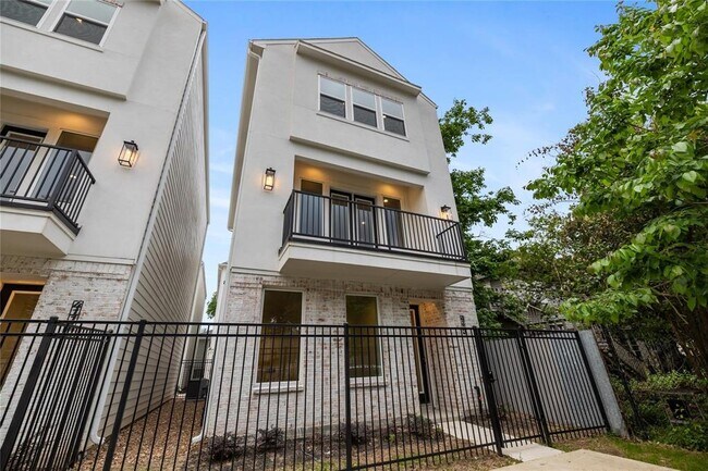 property at 4113 Austin St