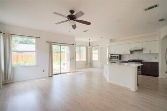 9625 Copper Creek Dr in Austin, TX - Building Photo - Building Photo