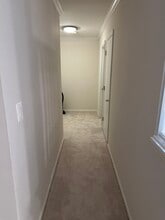 5905 Bayshire Rd, Unit Apt#E in West Springfield, VA - Building Photo - Building Photo