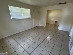 130 Candler Ct in Athens, GA - Building Photo - Building Photo