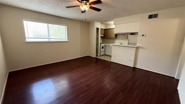 1328 Bomar St in Houston, TX - Building Photo - Building Photo