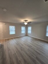 7258 Crestside Dr in Austell, GA - Building Photo - Building Photo
