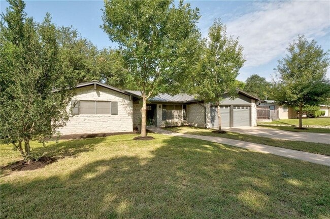 4512 Roundup Trail in Austin, TX - Building Photo - Building Photo