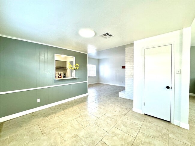 property at 11127 Village Bend Ln