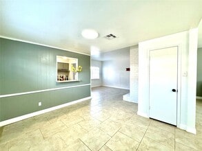 11127 Village Bend Ln in Houston, TX - Building Photo - Building Photo