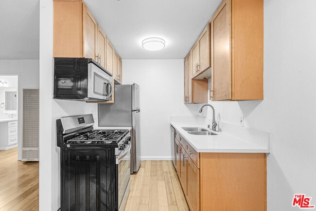 2627 5th St in Santa Monica, CA - Building Photo - Building Photo