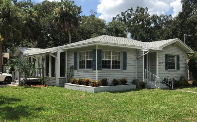property at 4302 W Santiago St