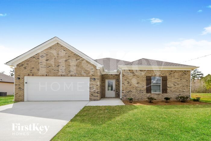 203 Lakewood Ln in Parrish, AL - Building Photo