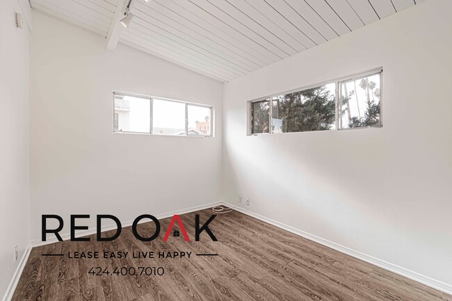 property at 128 Normandie Ave