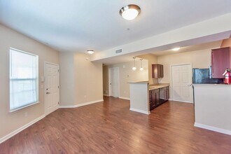 Tenth & College Horizons in Bloomington, IN - Building Photo - Building Photo