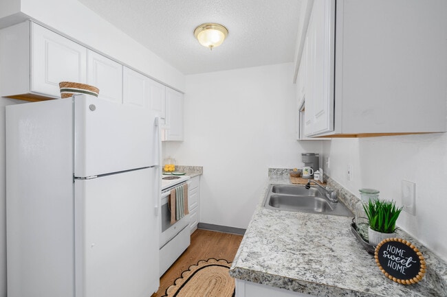 Red Carpet Apartments