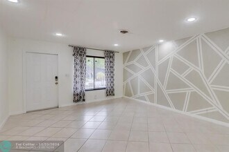 922 Orange Isle in Fort Lauderdale, FL - Foto de edificio - Building Photo