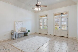 126 Kingspointe Cir in Lafayette, LA - Building Photo - Building Photo