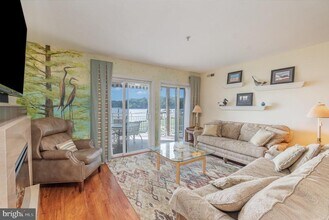 6 Owens Landing Ct in Perryville, MD - Building Photo - Building Photo