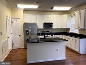 5074 Donovan Dr in Alexandria, VA - Building Photo - Building Photo