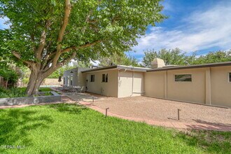 761 Camino Real Ave in El Paso, TX - Building Photo - Building Photo