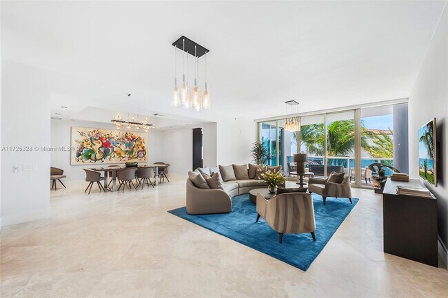 5959 Collins Ave in Miami Beach, FL - Building Photo - Building Photo