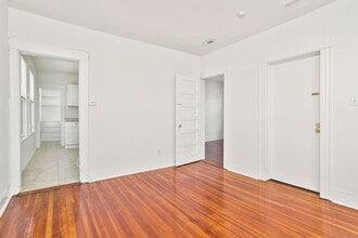 46 Churchill St in Fairfield, CT - Building Photo - Building Photo