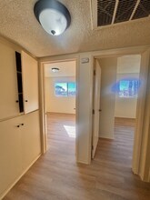 1001 E Stearns Ave in La Habra, CA - Foto de edificio - Building Photo