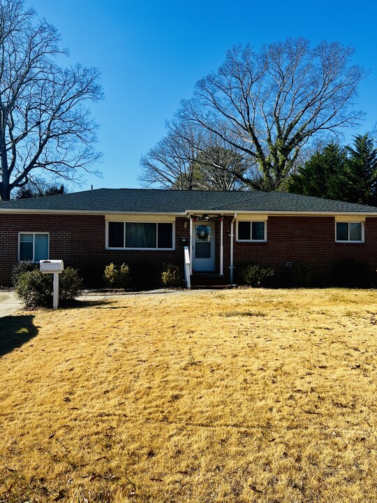 533 Lavender Ln in Virginia Beach, VA - Building Photo